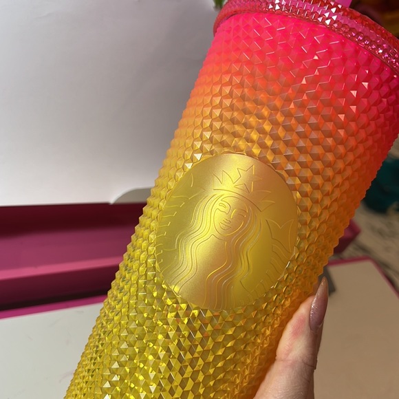 Starbucks cups - Picture 4 of 4